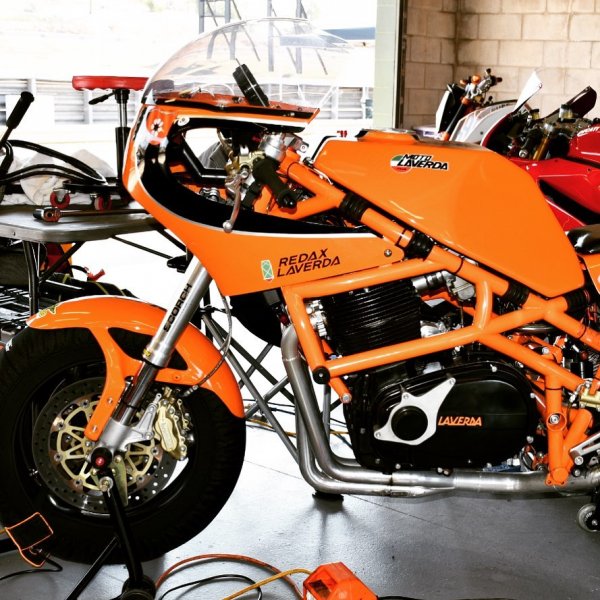Good luck to Team Redax Laverda, Racing this weekend in the final round of the Australian Bears Championship at Broadford Vic. If a Guzzi can’t be there a Laverda should win. We at GuzziRacer love and respect the Orange Army. Together we take it to the Red Bikes
