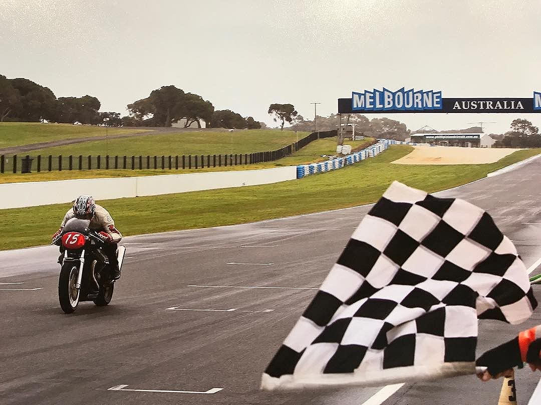 Forza Guzzi !!
#motoguzzi #Guzziracer