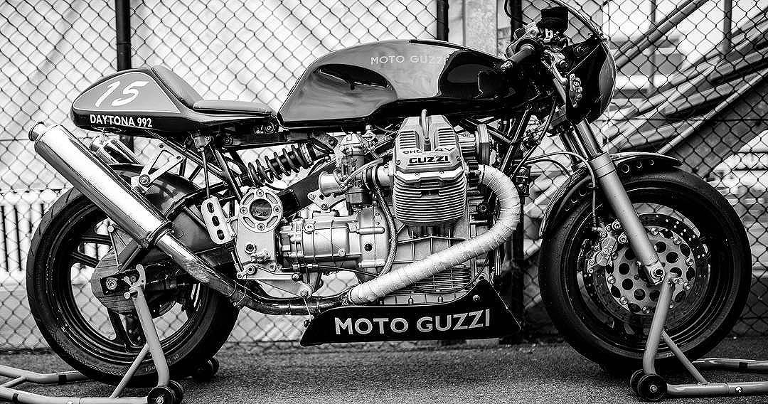 Mario at Phillip Island waiting for his turn to roar. Forza Guzzi!!
#motoguzzi #guzziracer