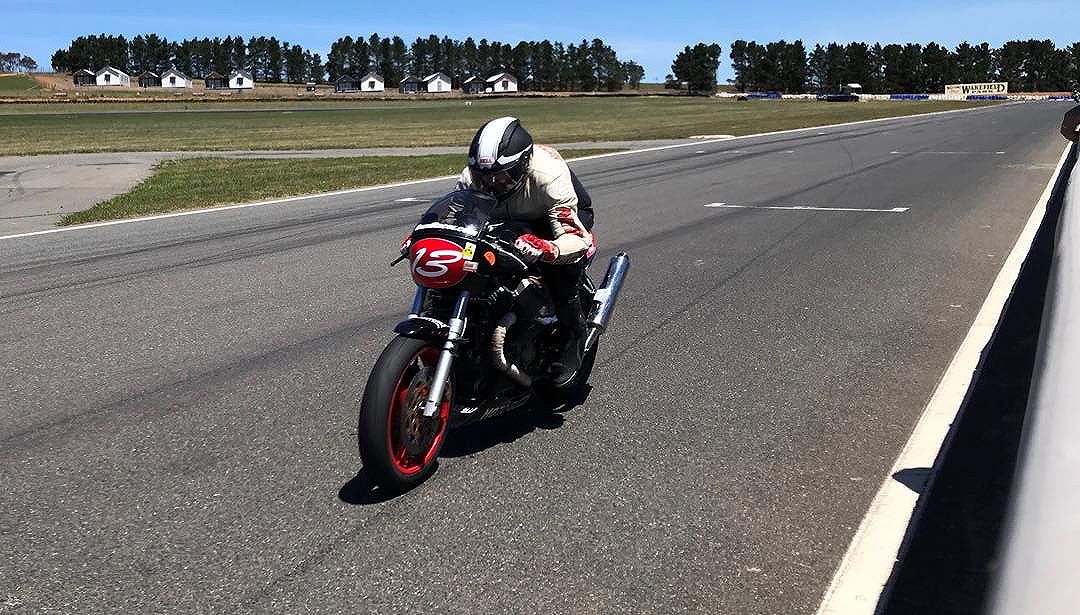 Australian Historic Road Race Championships. Daytona running sweet. Qualifying today. #motoguzzi #guzziracer