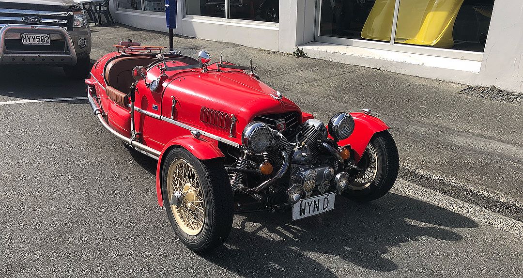 Spotted this magnificent Triking at the Burt Munro Festival. #motoguzzi #guzziraceraus #triking #burtmunrochallenge