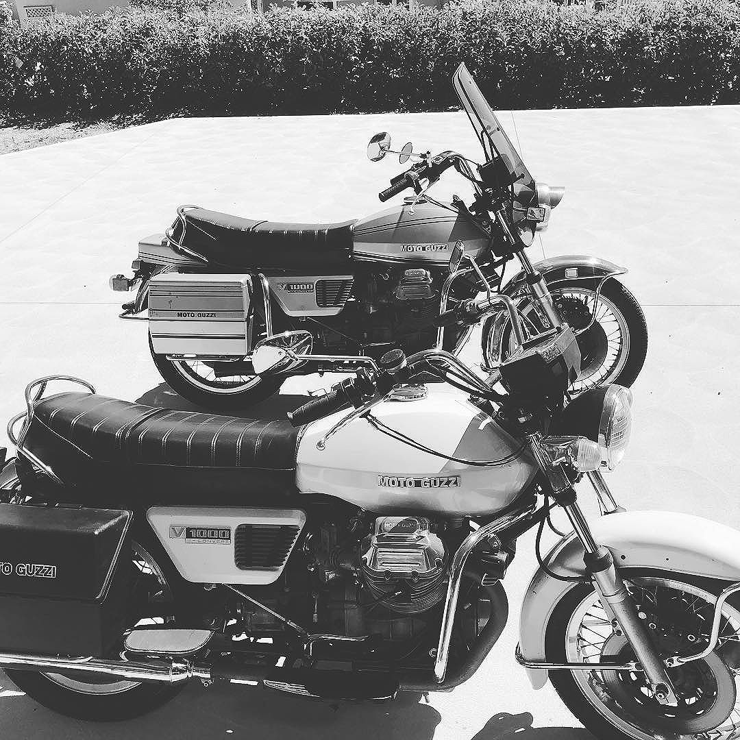 What’s better than a Moto Guzzi V1000 Convert? Two of them. My mate mark dropped in on his so we could compare notes. #motoguzzi #guzziraceraus #motoguzziconvert #motoguzzitheclan #automaticmotorcycle