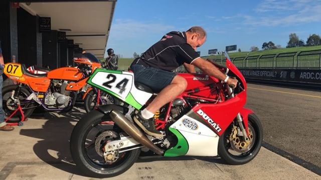 This is Mick Johnston on his 1987 Ducati TTF1. Mick has been at the pointy end of Bears Racing in Australia for 30 years. His bikes are always immaculate and he is always fast. This weekend he is running in Period 6 (1983-1991) 750cc & 1300cc at the International Festival of Speed. @madmick24 #guzziracer #guzziraceraus #motoguzzi #ducati #classicbike #bott