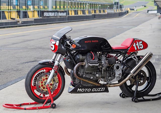 Moto Guzzi RaceCo Daytona 1288cc. Shots from #interfos2018. Photos by Phil Aynsley @ www.philaphoto.com - Phil, thanks for your continued interest in photographing Italian motorcycles. #guzziraceraus #guzziracer #motoguzzi #raceco #motoguzzidaytona #classicbike #classicracing #bott