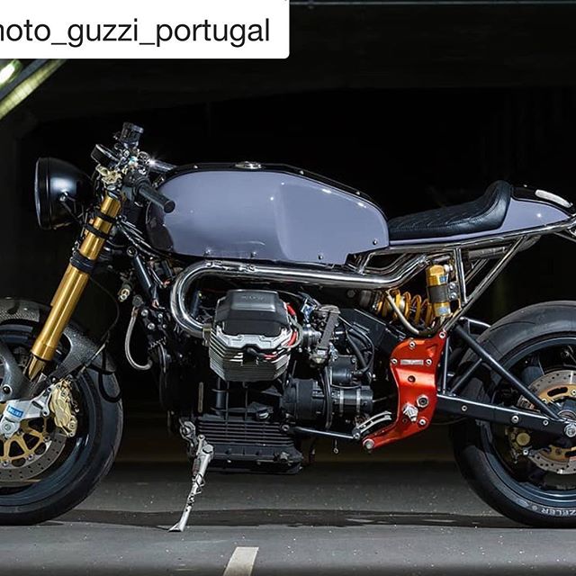 #Repost @moto_guzzi_portugal
#mondaymadnessbymotoguzzi Moto Guzzi V11 Scura pelos japoneses da @katsu_motorworks #moto #guzzi #motoguzzi  #guzzilife #guzzista #guzzilifestyle #guzziraceraus