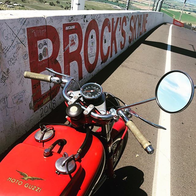 Saturday ride day. Always great to have a world famous race track at your front gate to give the boys a run. #mountpanorama #guzzi #guzziraceraus #motoguzzifalcone